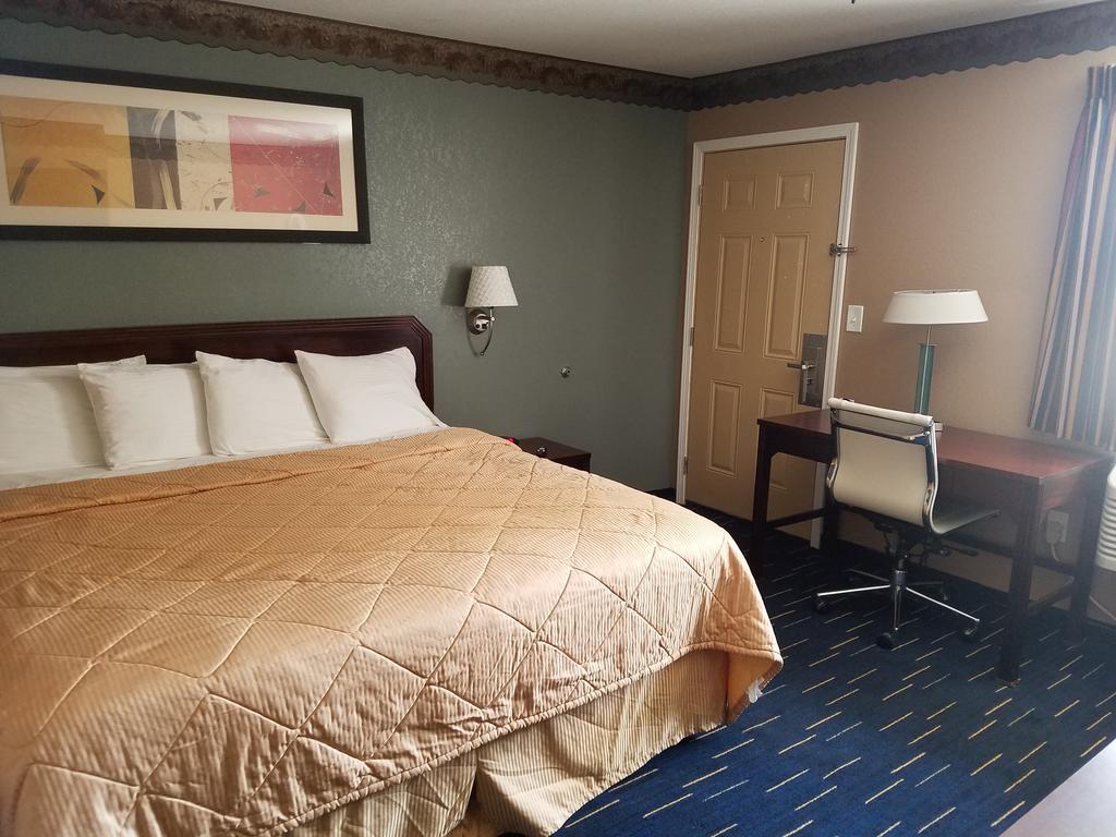 Country Inn Sterling Zewnętrze zdjęcie